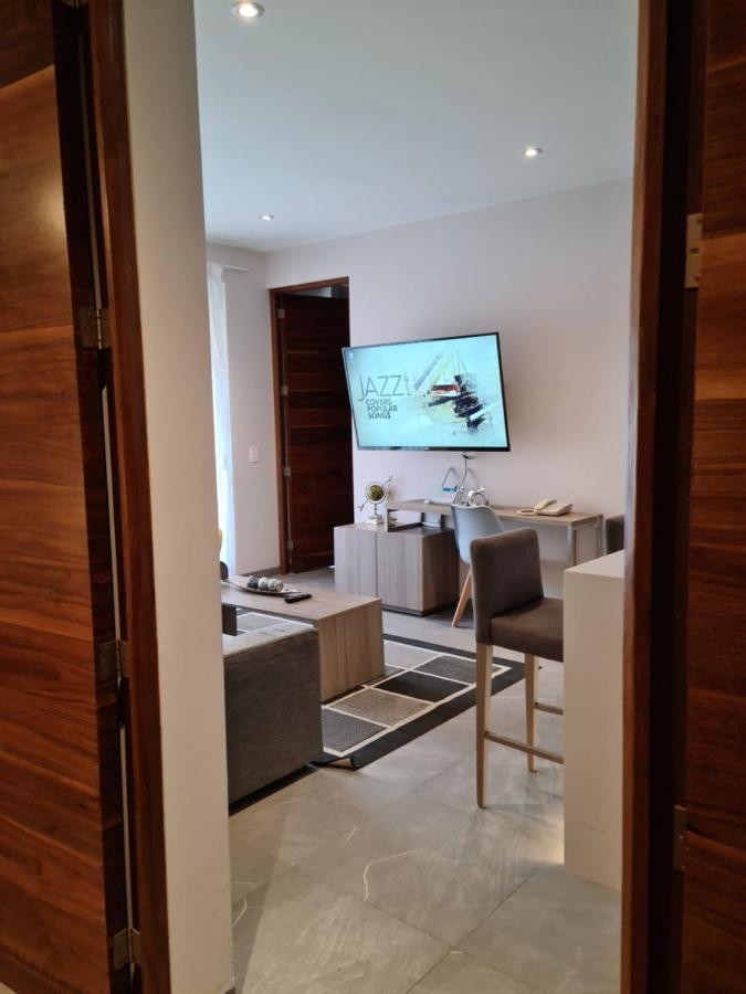 Discover Playa Del Carmen From The Gallery Condos Steps To The Beach 外观 照片