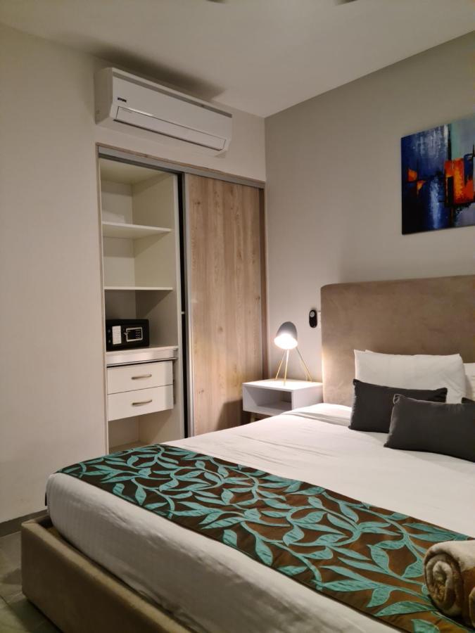 Discover Playa Del Carmen From The Gallery Condos Steps To The Beach 外观 照片