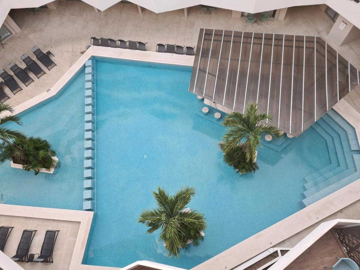 Discover Playa Del Carmen From The Gallery Condos Steps To The Beach 外观 照片